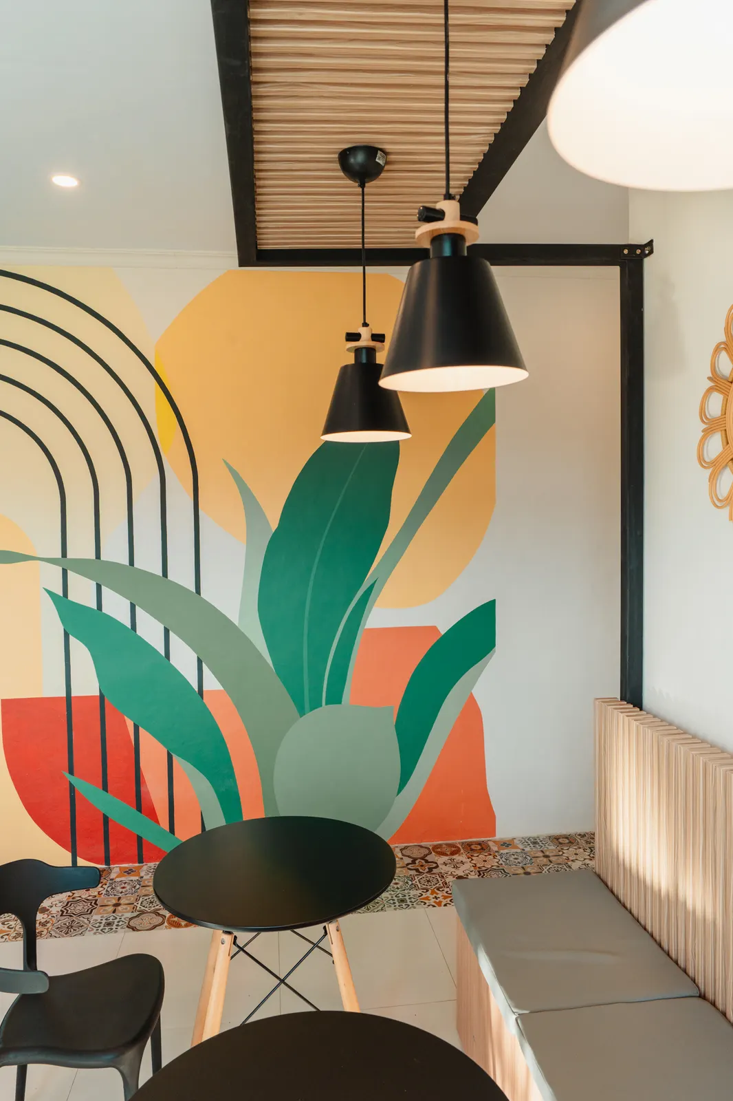 Tropical mural and pendant lamps